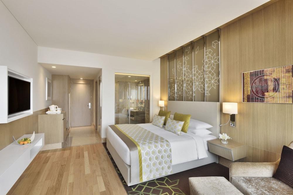 Super 8 By Wyndham High Level Ab Hotel Екстериор снимка